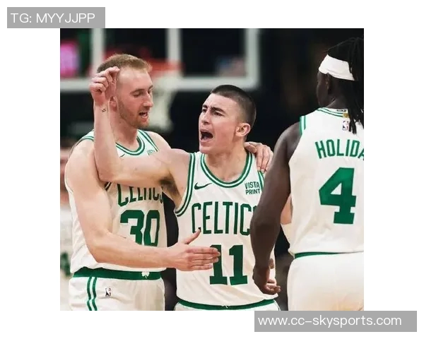 比卢普斯透露季前赛策略霍勒迪首战下半场缺席或调整先发阵容