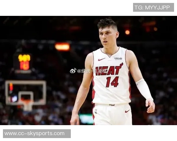 老鹰解说员透露热火工作人员确认希罗将为揭幕战做好准备 老鹰解说员透露热火工作人员确认希罗将为揭幕战做好准备