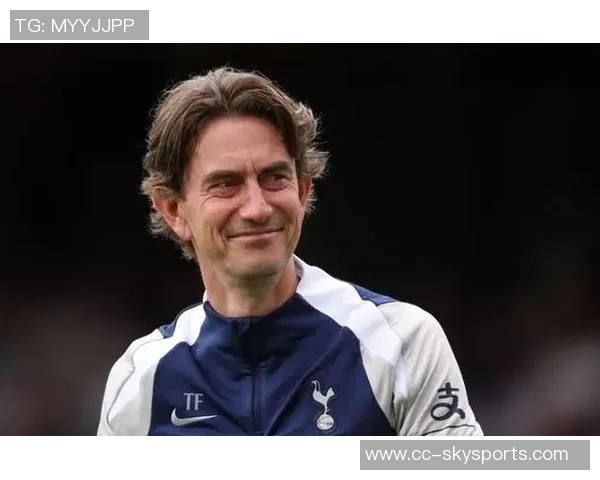 热刺庆祝主帅弗兰克52岁生日战绩喜人近7场保持不败 热刺庆祝主帅弗兰克52岁生日战绩喜人近7场保持不败