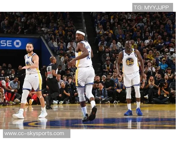 科尔谈季前赛失误问题期待巴特勒回归后球队表现提升 科尔谈季前赛失误问题期待巴特勒回归后球队表现提升