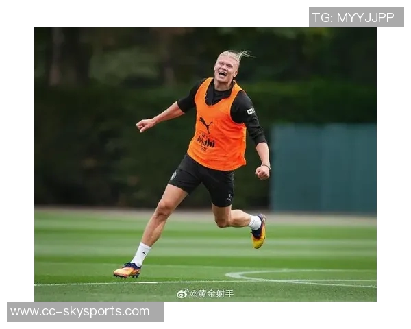 哈兰德社媒晒球鞋照展现幽默一面却依旧保持严肃风格 哈兰德社媒晒球鞋照展现幽默一面却依旧保持严肃风格