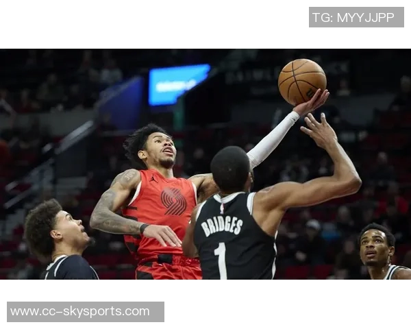 安芬尼西蒙斯谈比赛中与普里查德的适应与交流经验分享