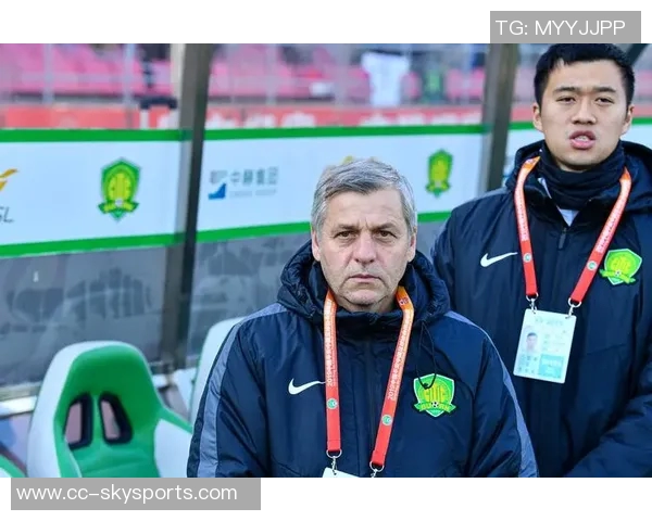 雅各布斯确认前澳波助教蒙哥马利将成为国安新任主帅协议将在48小时内签署